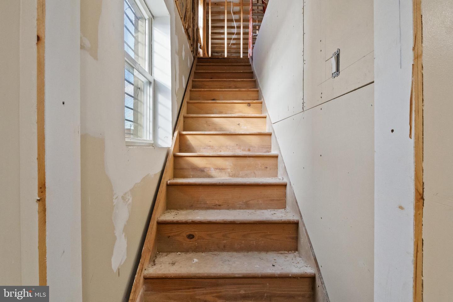 538-540 E Market St Property Photo 70