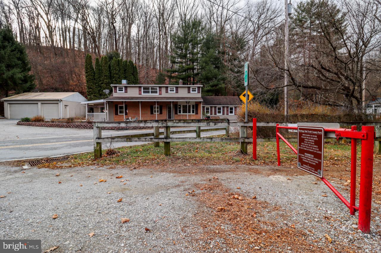 6381 Glatfelters Station Rd Property Photo 6
