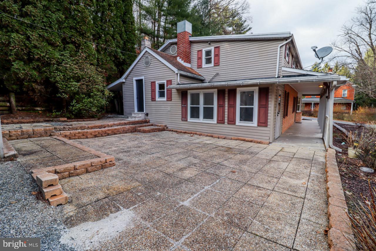 6381 Glatfelters Station Rd Property Photo 9
