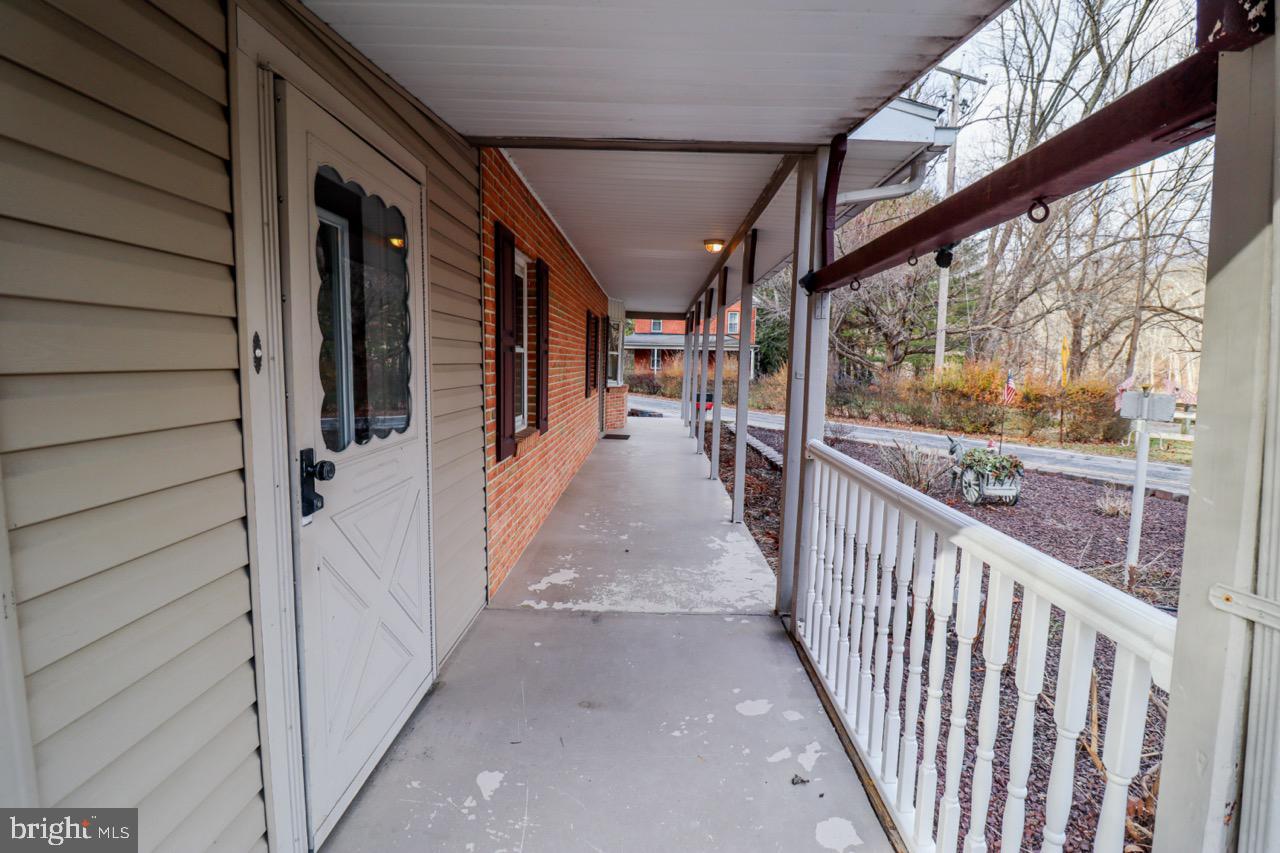 6381 Glatfelters Station Rd Property Photo 11