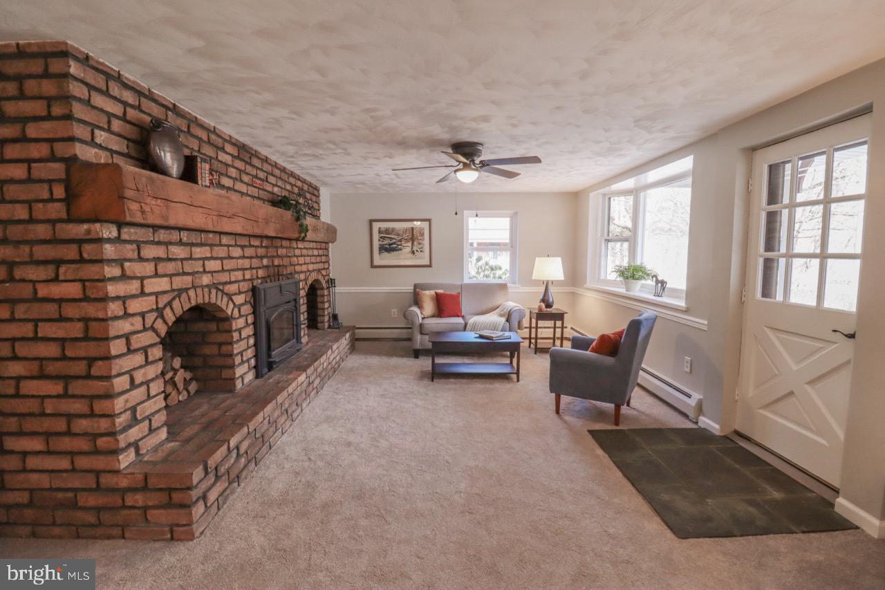 6381 Glatfelters Station Rd Property Photo 13