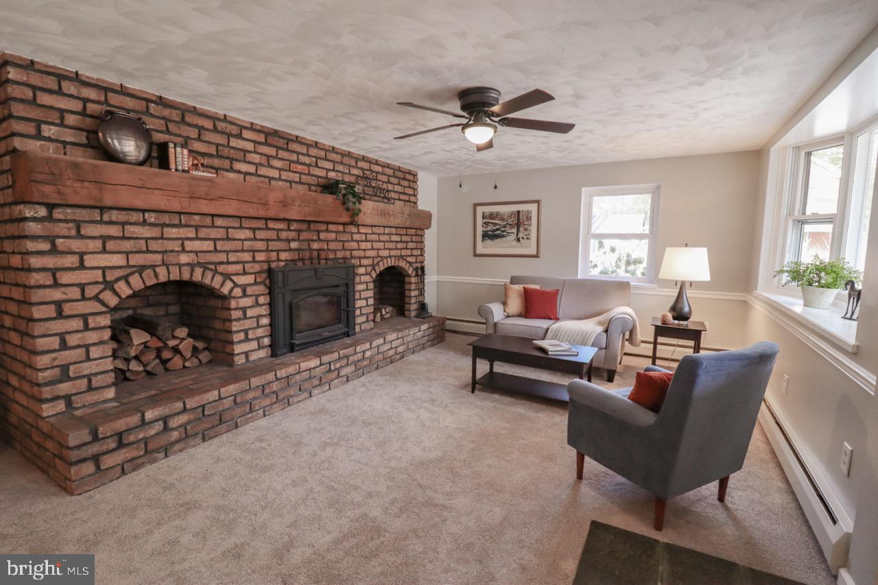 6381 Glatfelters Station Rd Property Photo 17