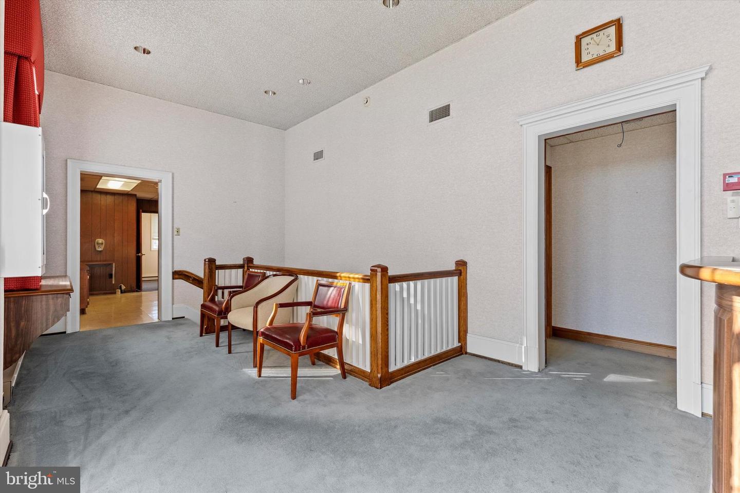 2605 W Market St Property Photo 8