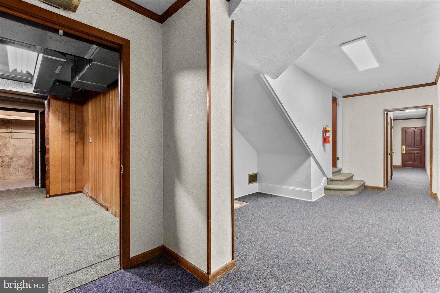 2605 W Market St Property Photo 28
