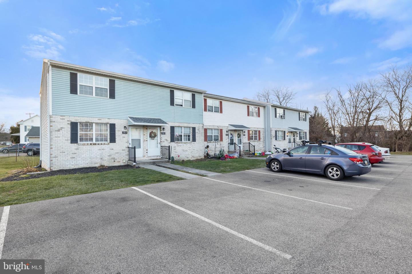 3704-3706 Davidsburg A & B Property Photo 2