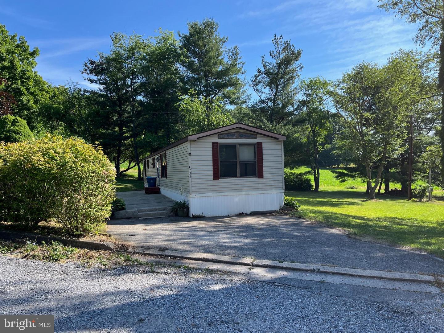 1827 Blue Jay Ct #10 Property Photo 1