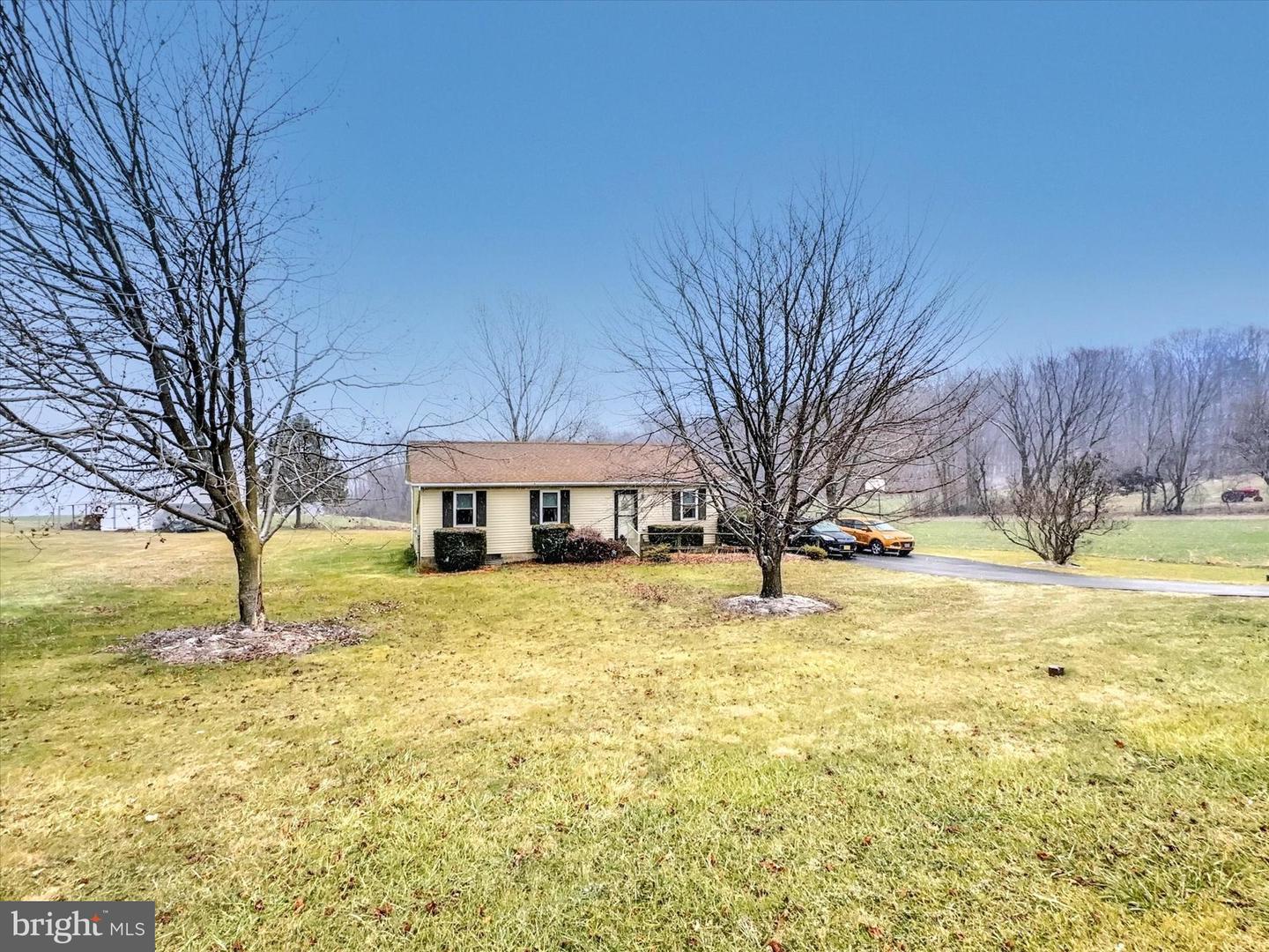 1392 Manor Rd Property Photo