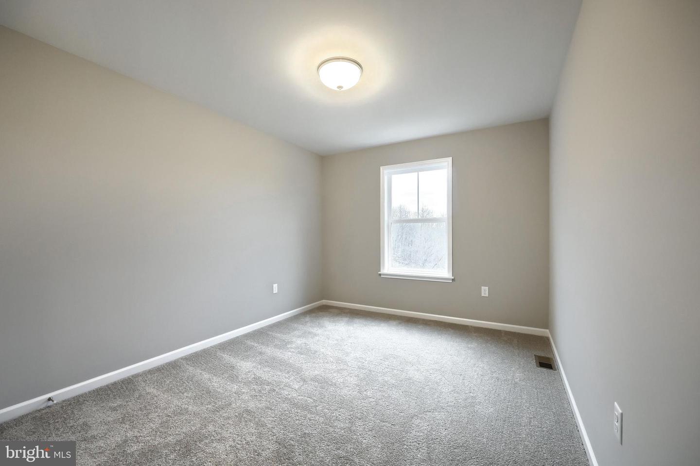 240 Red Maple Dr Property Photo 21