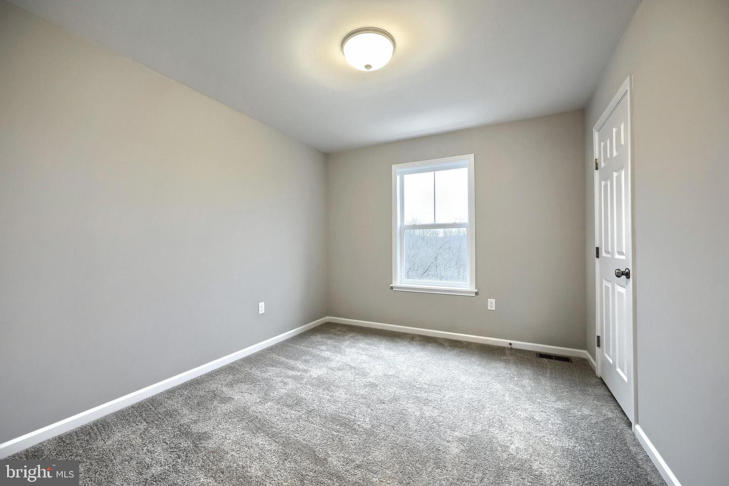 240 Red Maple Dr Property Photo 23