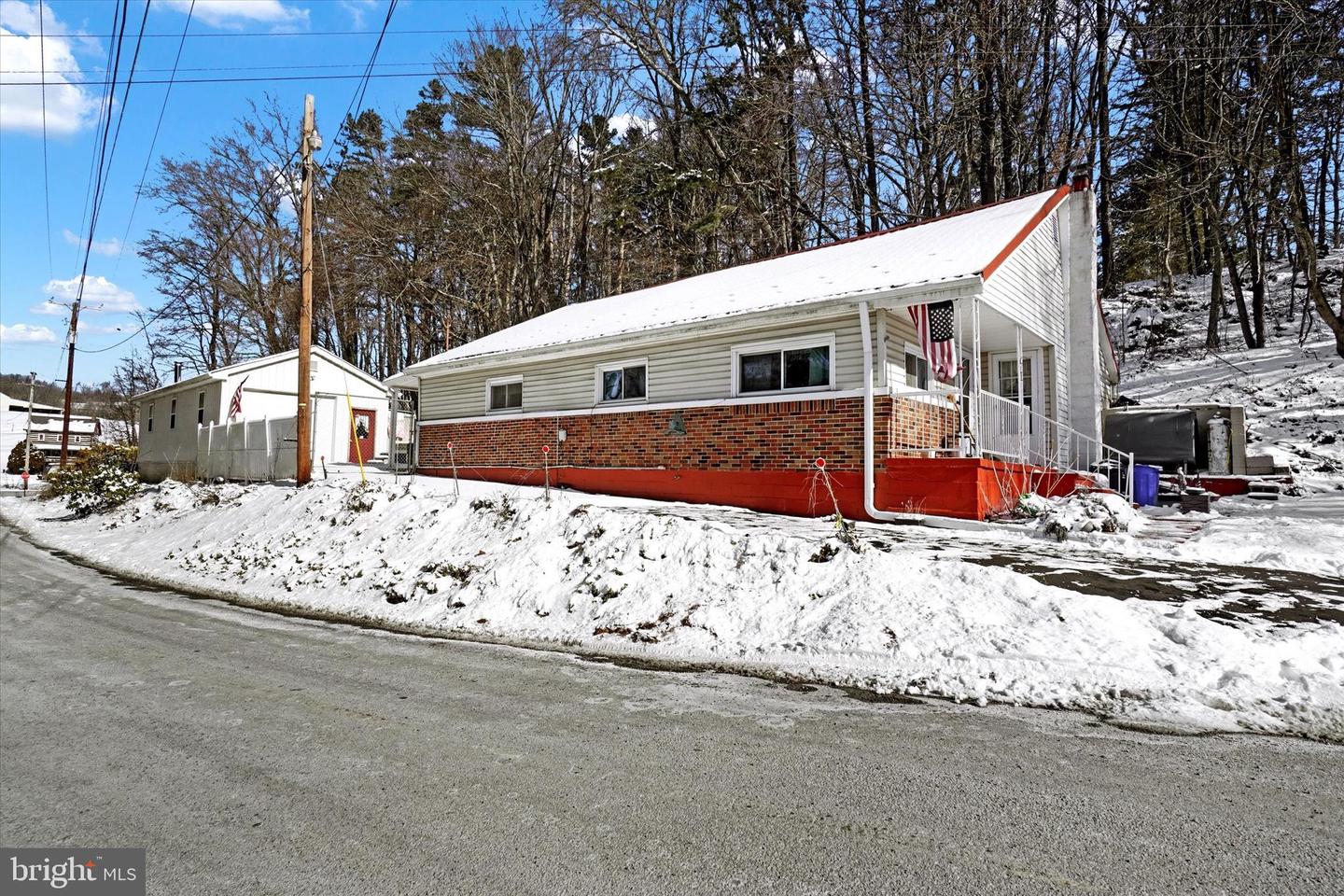 5278 Stone Church Rd Property Photo