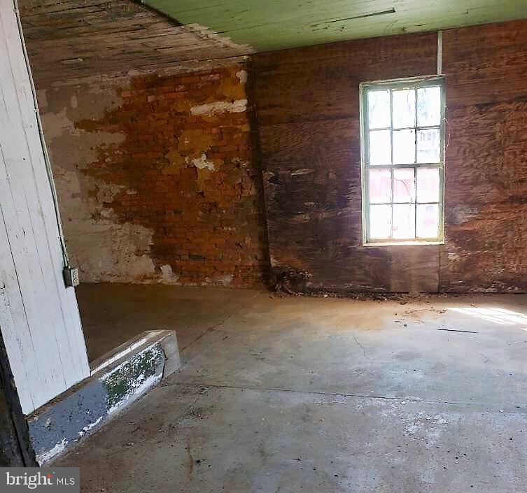 240 Stonewall Ave Property Photo 5
