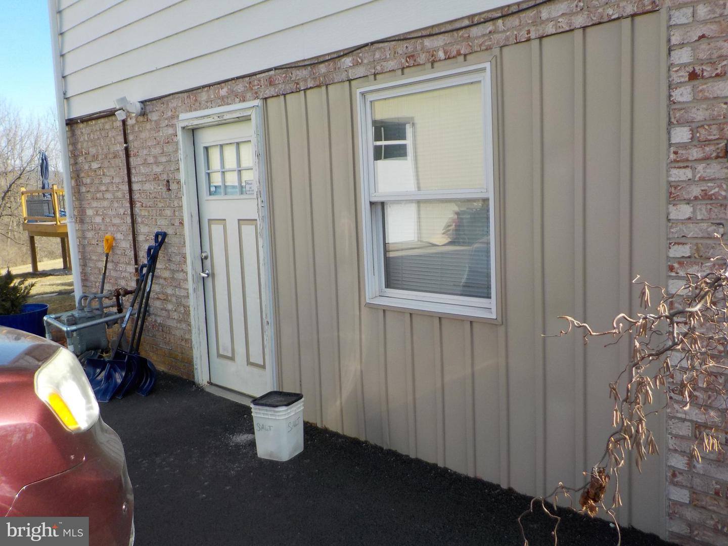 65 Campbell Rd Property Photo 6