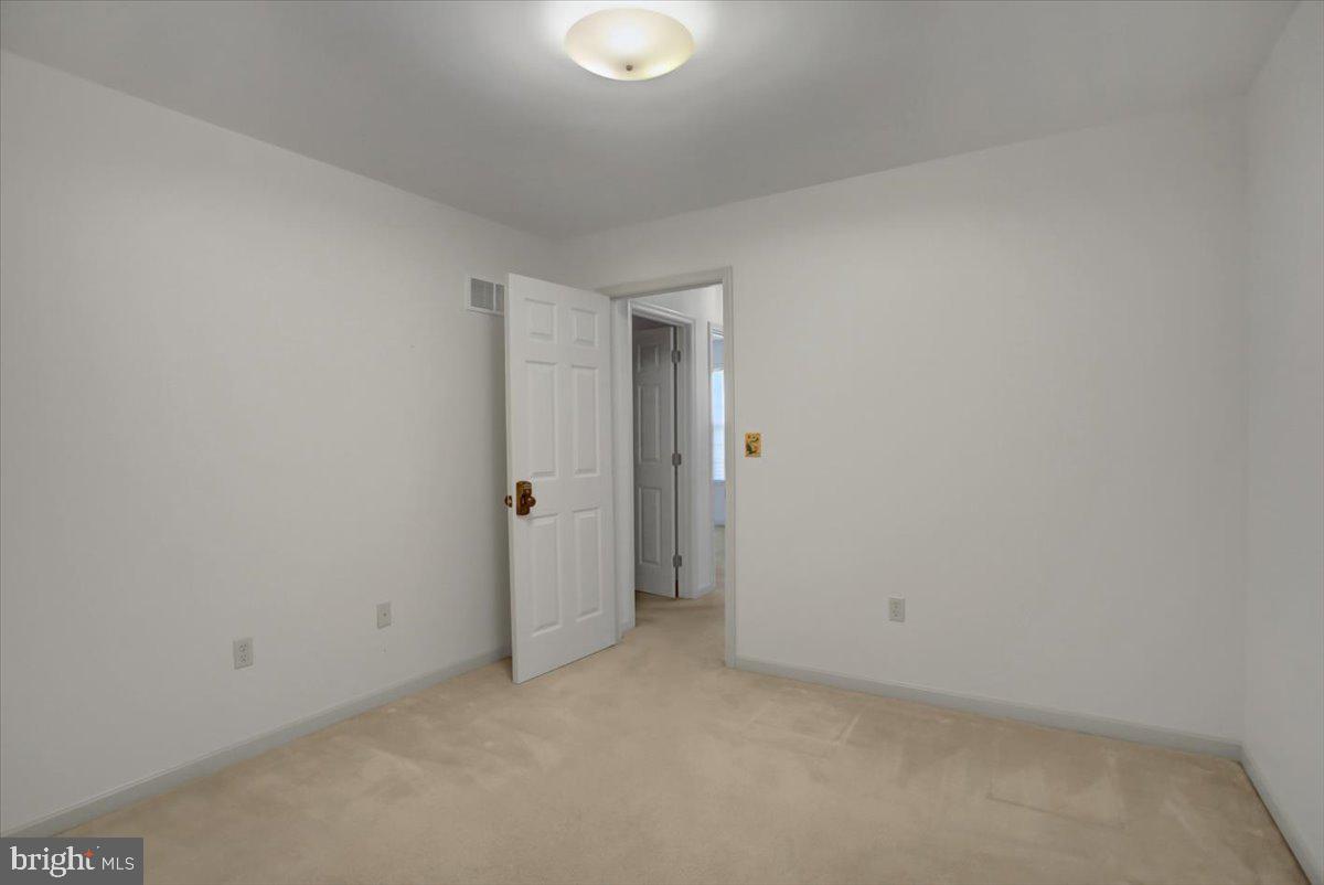 113 Martel Cir Property Photo 35
