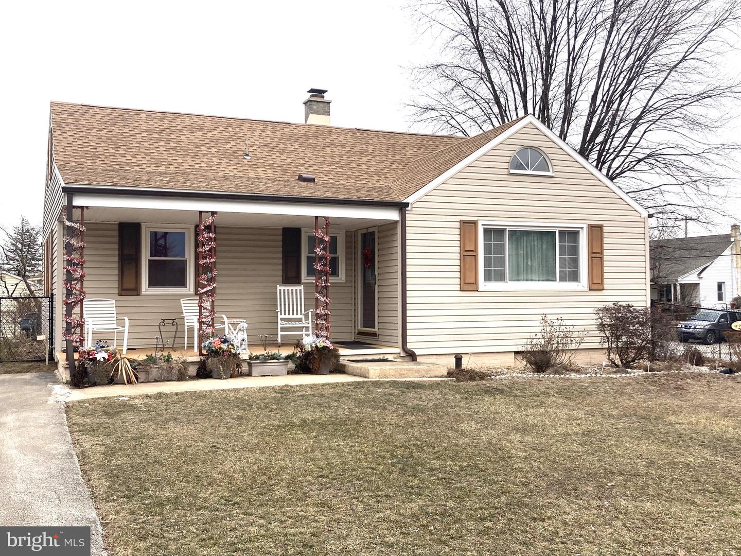 40 2nd St Property Photo
