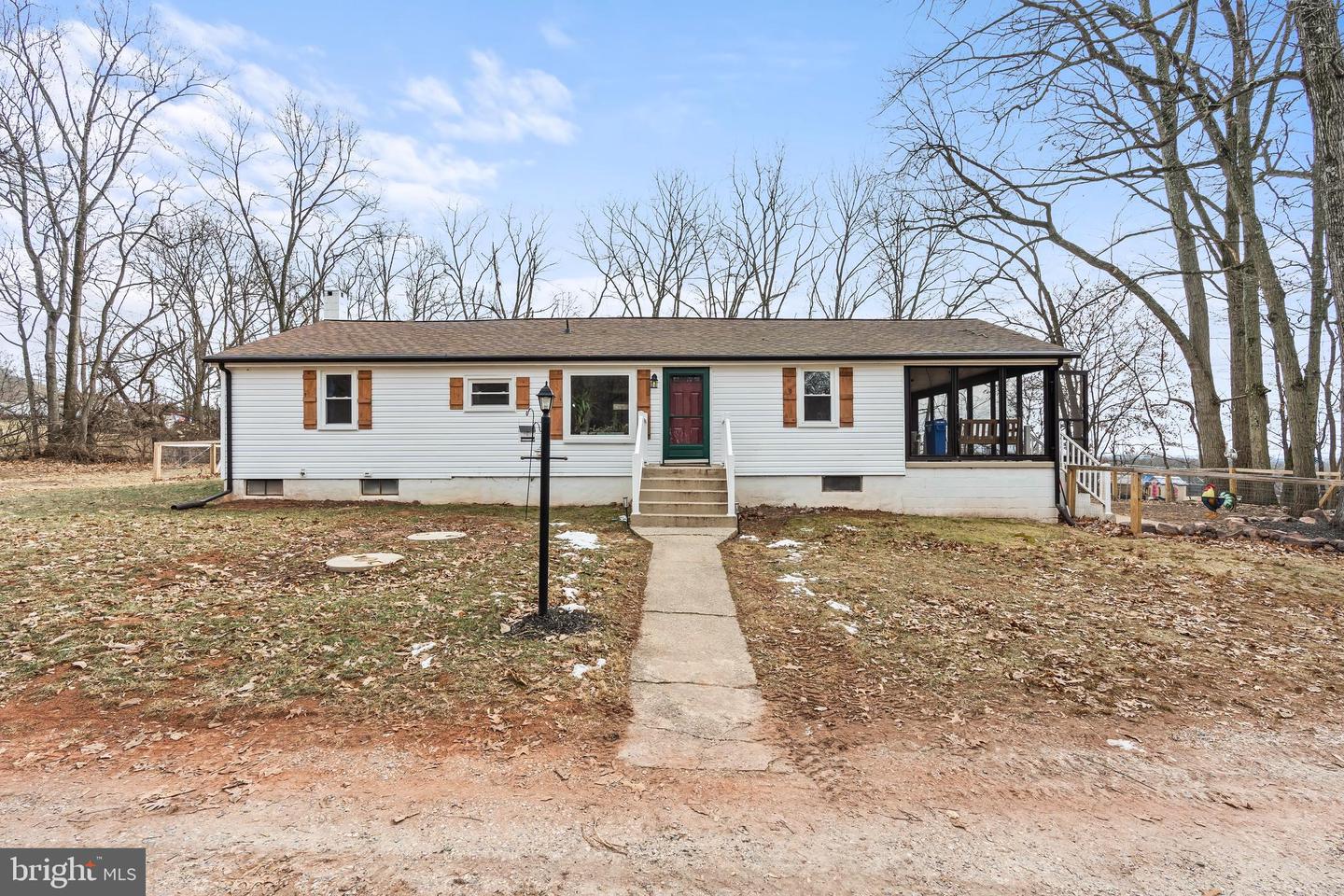 5150 Nursery Rd Property Photo