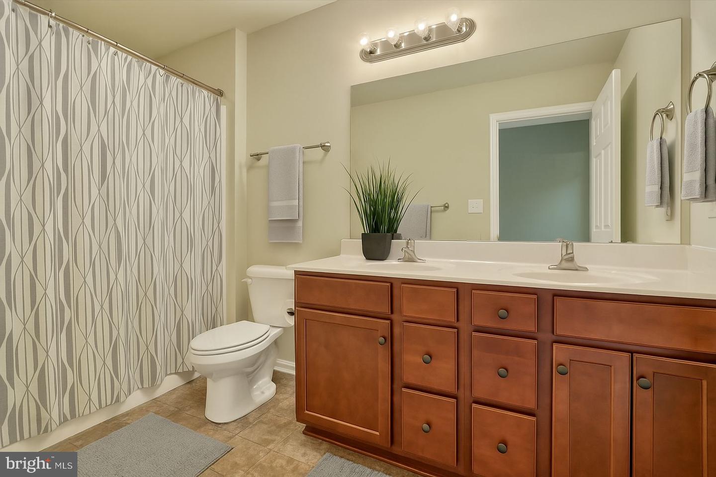 222 Jutland Way #270 Property Photo 6