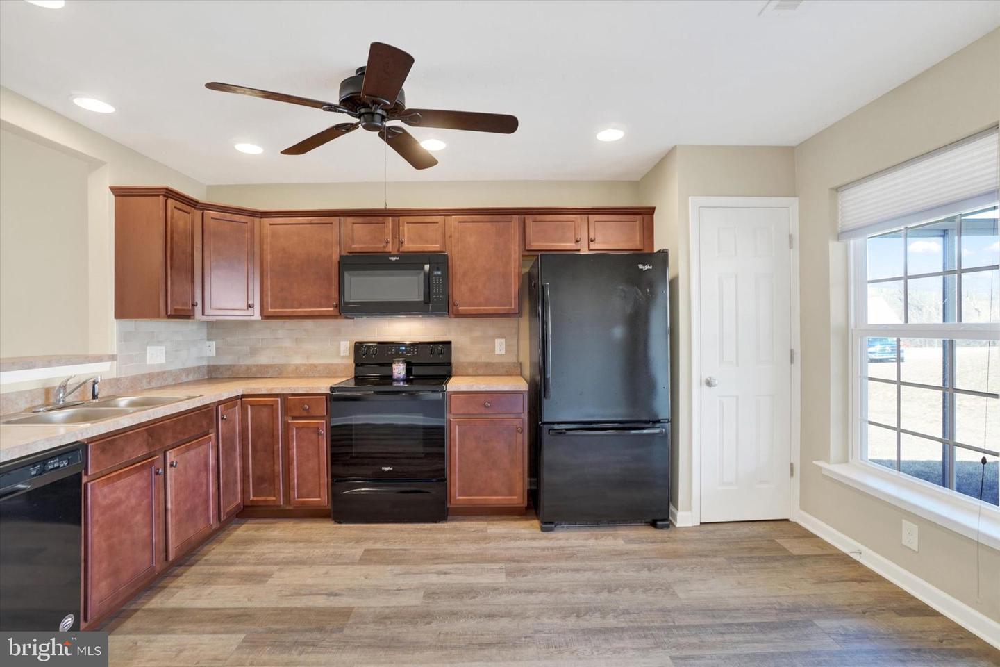 222 Jutland Way #270 Property Photo 23
