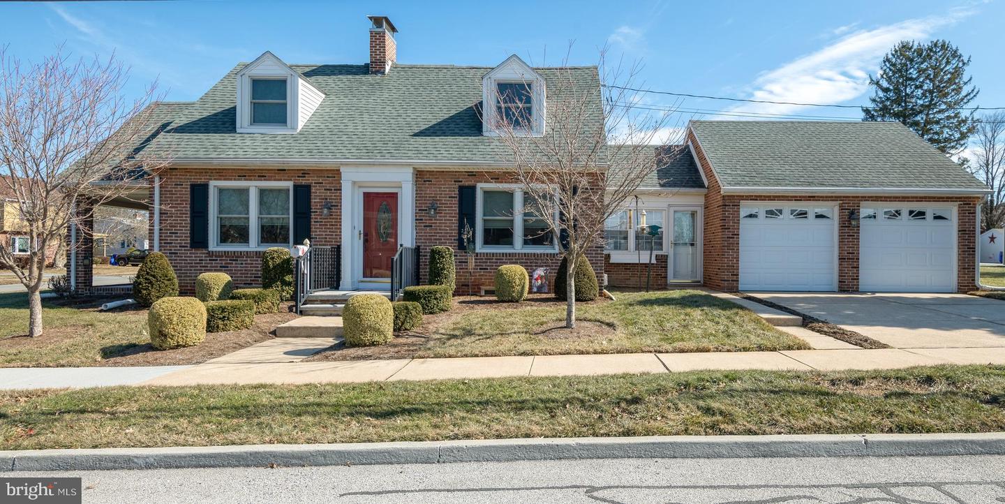 1500 E Philadelphia St Property Photo