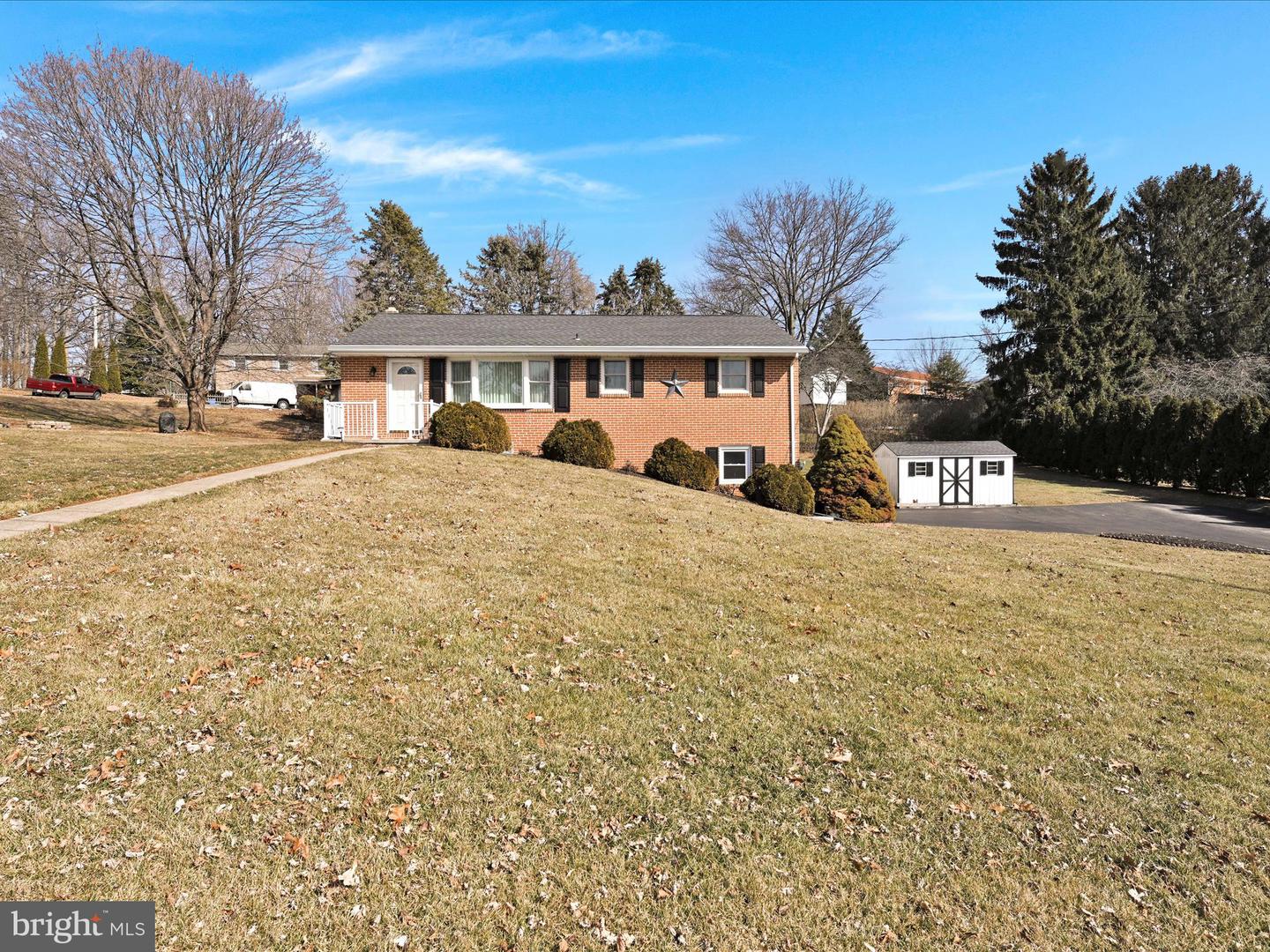 126 Thomas Ave Property Photo