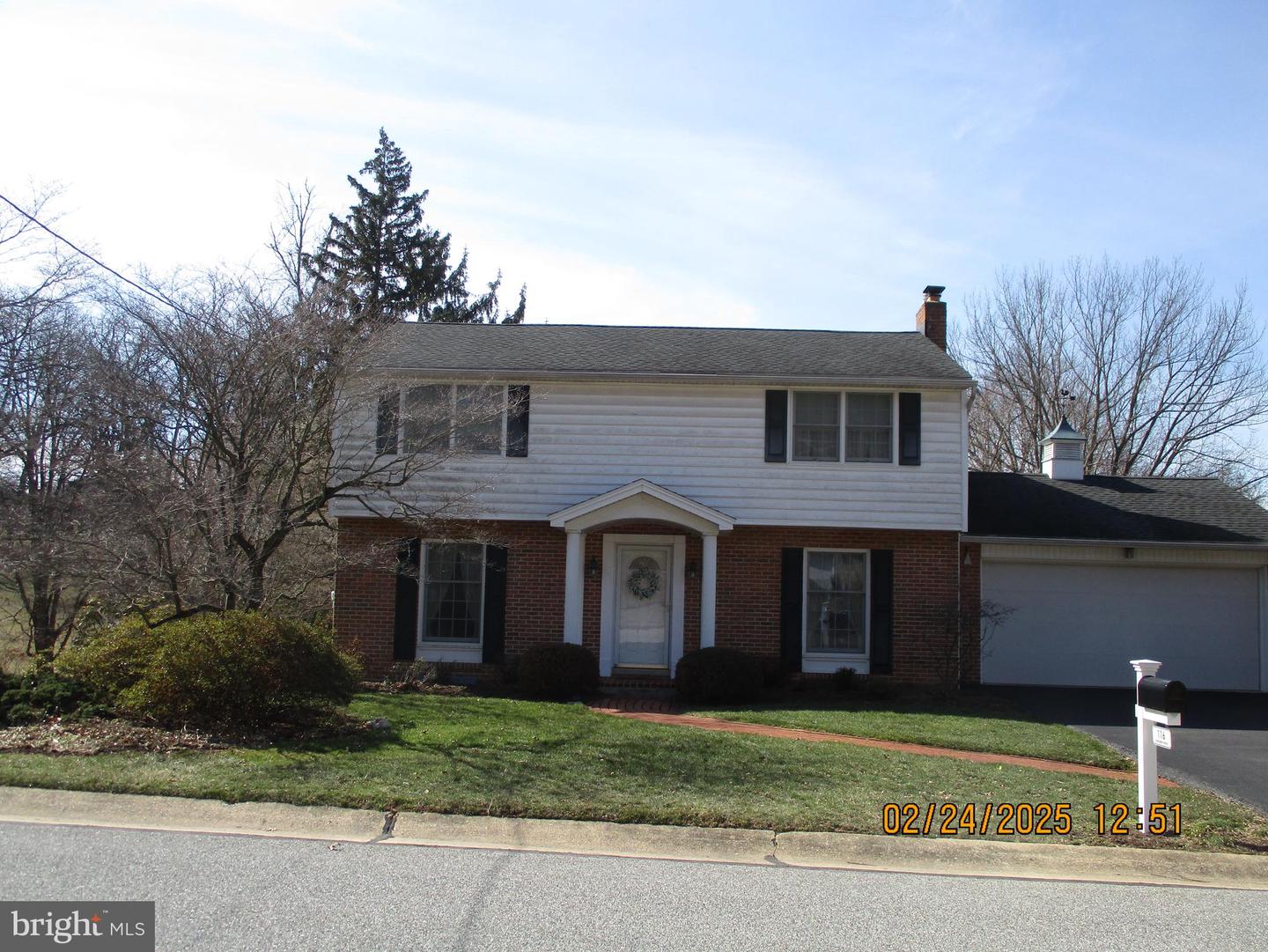 116 Lexington Rd Property Photo