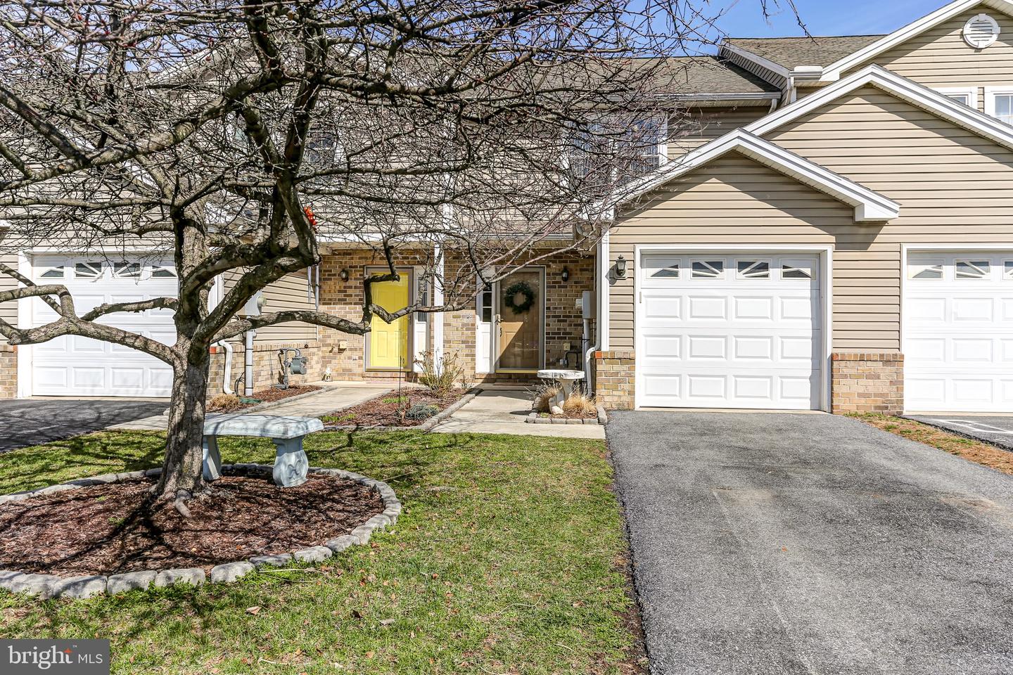 Autumn Woods Real Estate Listings Main Image