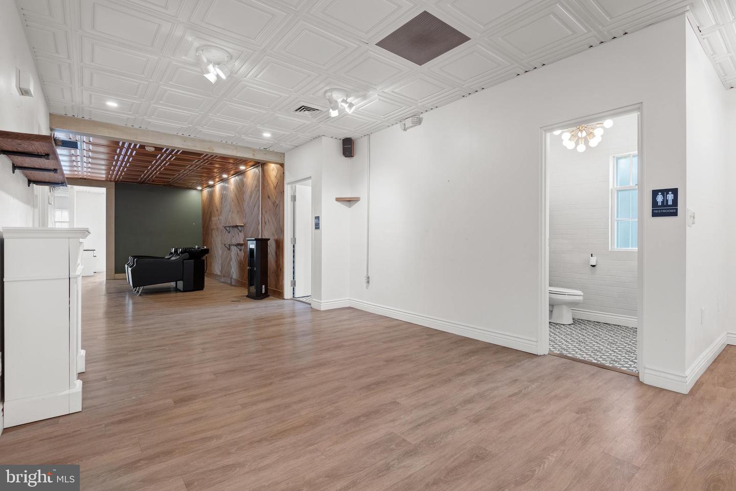 1408 3rd Ave Property Photo 6