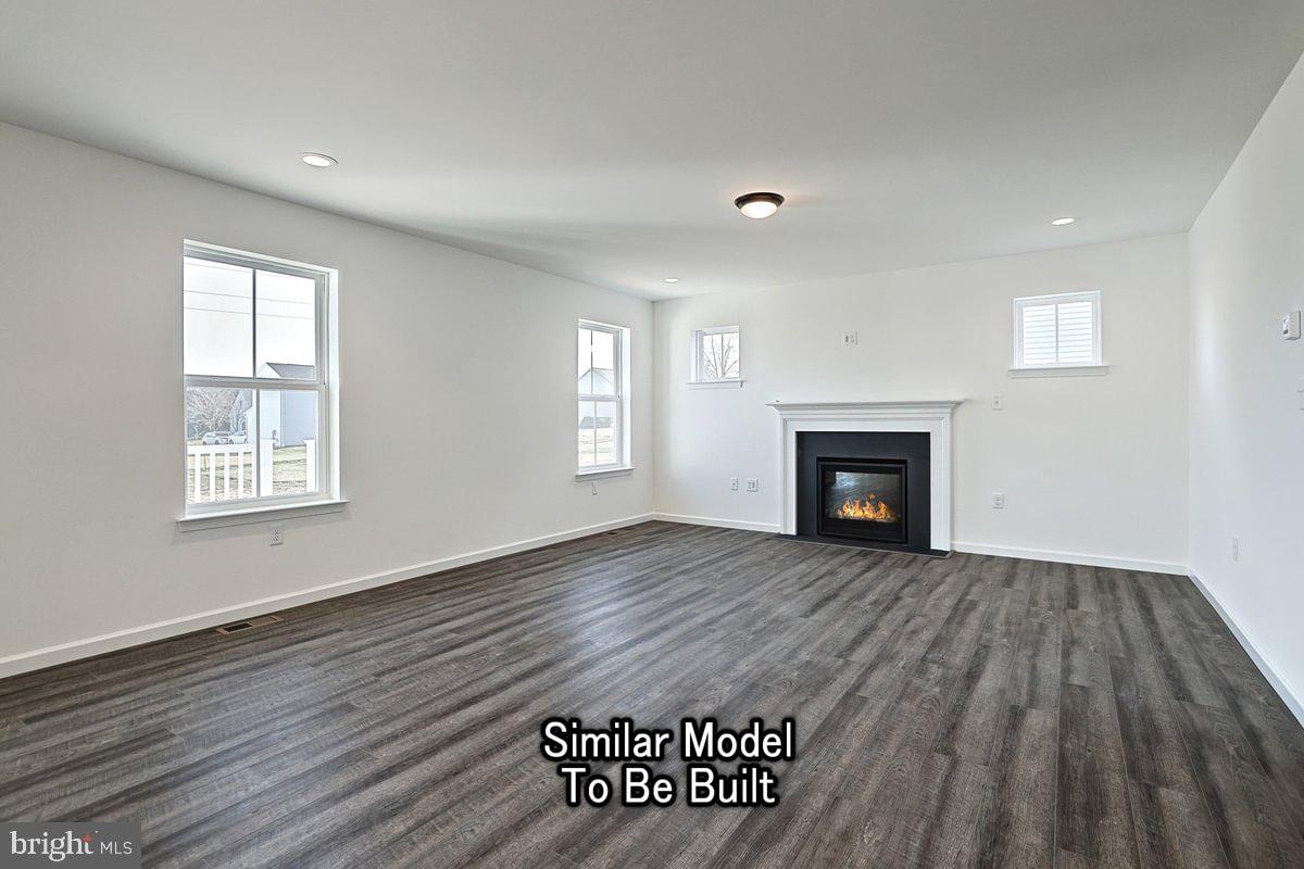 Emily Plan At Logan Meadows Property Photo 15