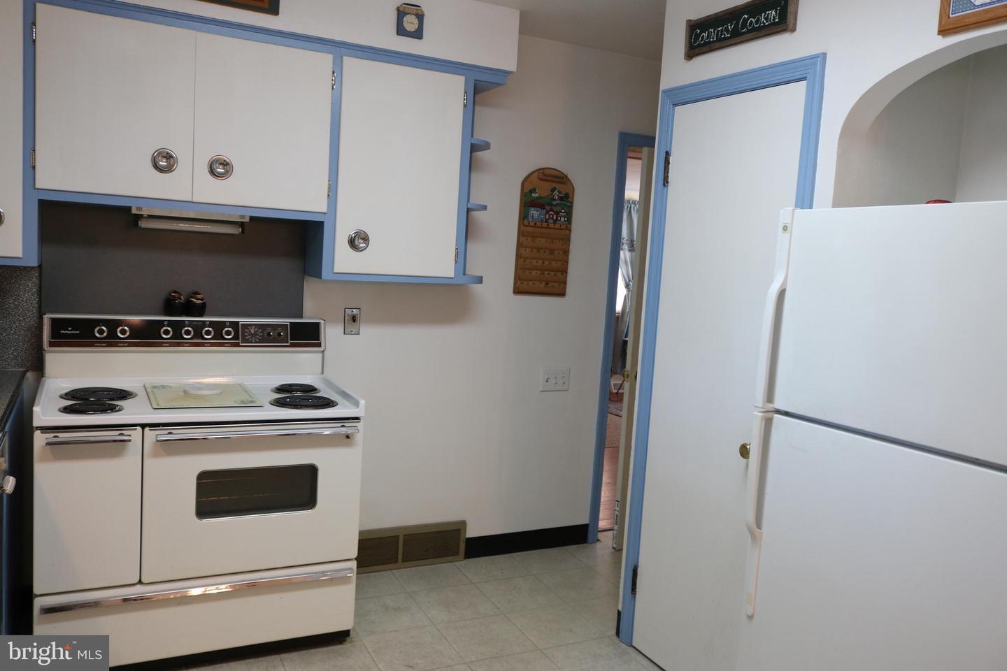 112 Paul St Property Photo 15