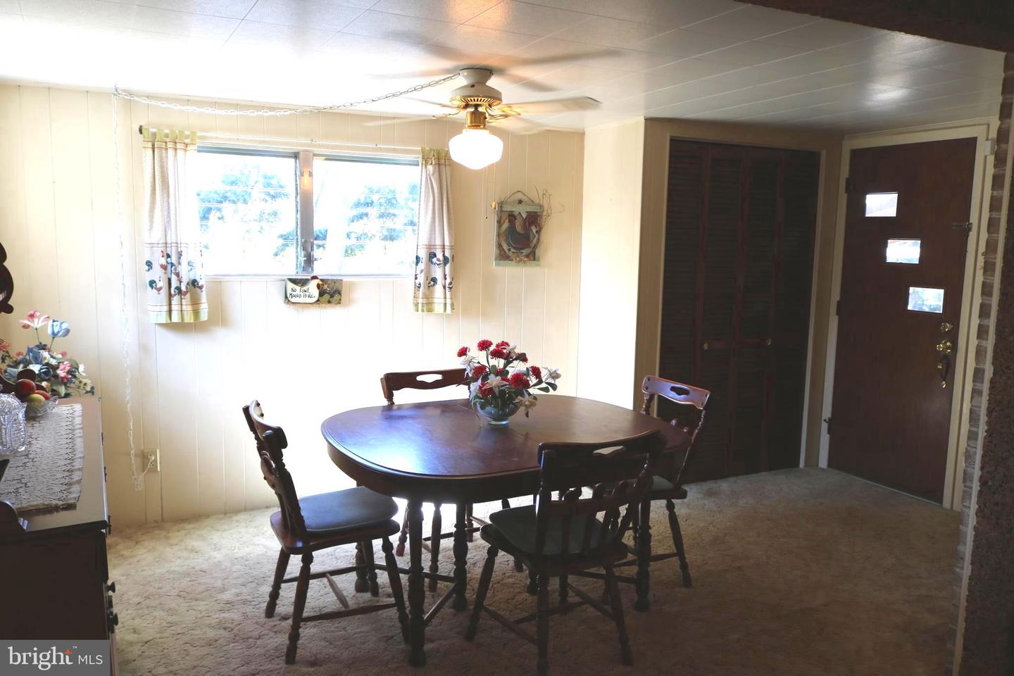 112 Paul St Property Photo 20