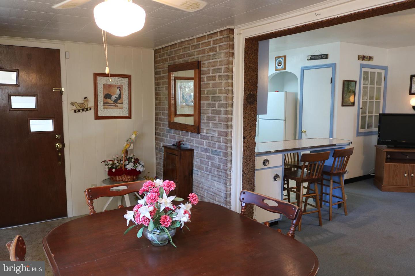 112 Paul St Property Photo 21