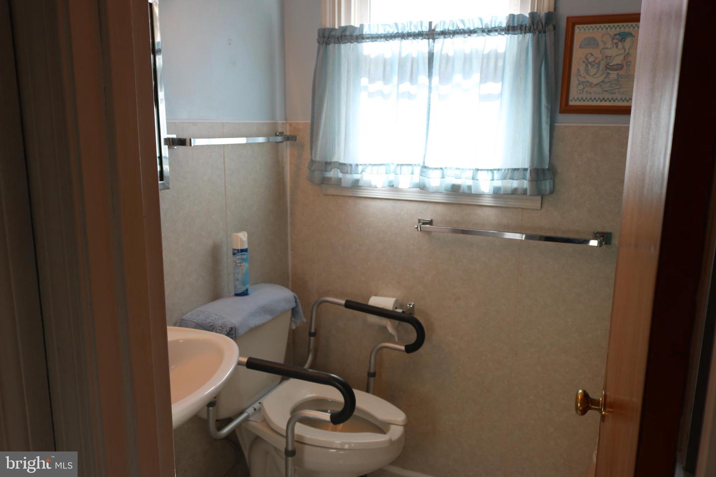 112 Paul St Property Photo 24