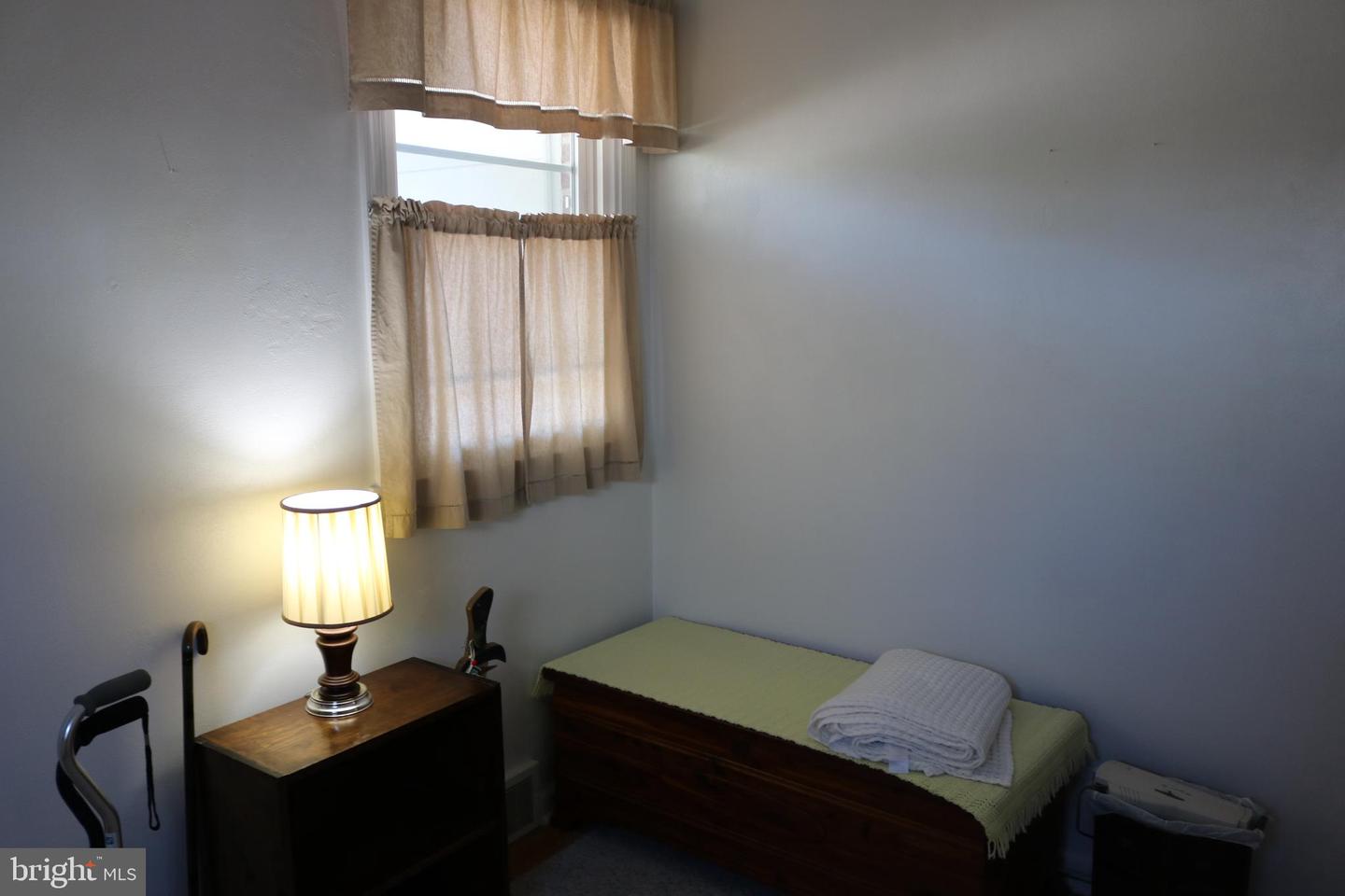 112 Paul St Property Photo 28