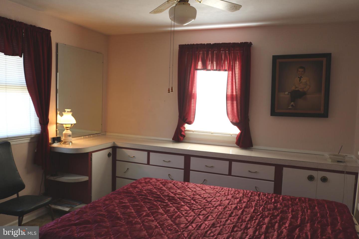 112 Paul St Property Photo 33