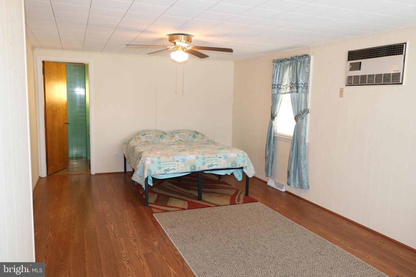 112 Paul St Property Photo 35