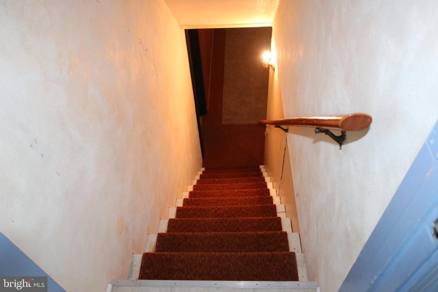 112 Paul St Property Photo 38
