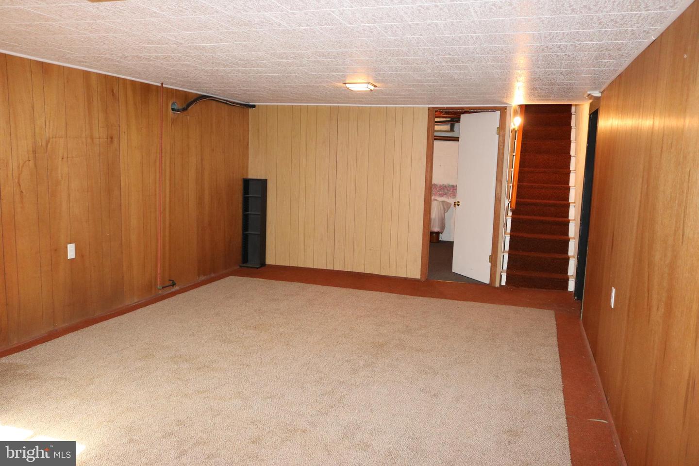 112 Paul St Property Photo 39