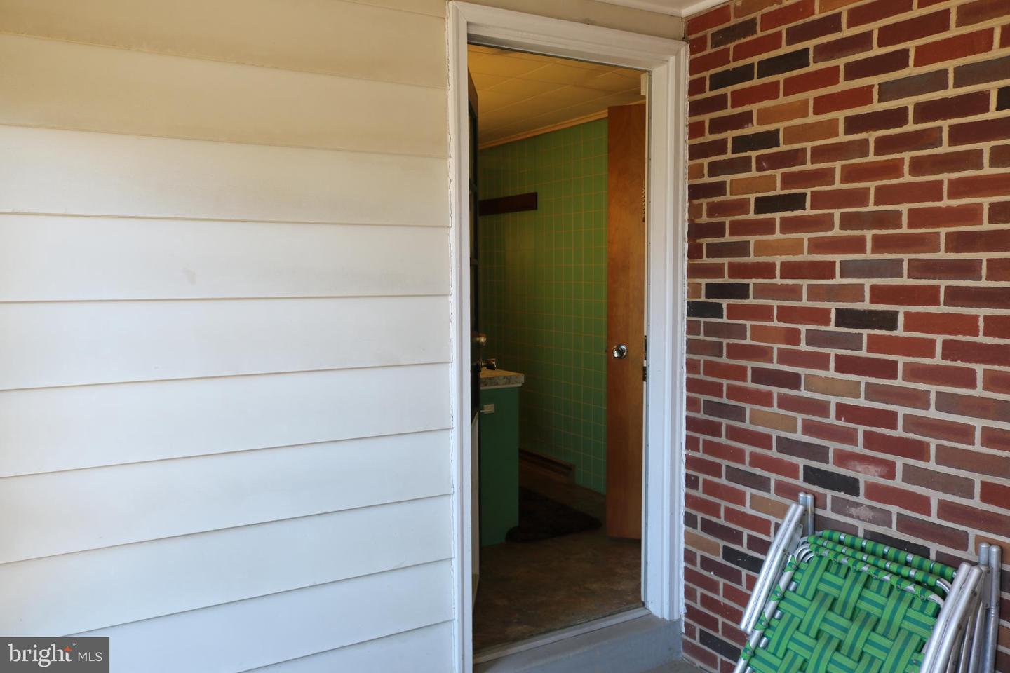 112 Paul St Property Photo 51