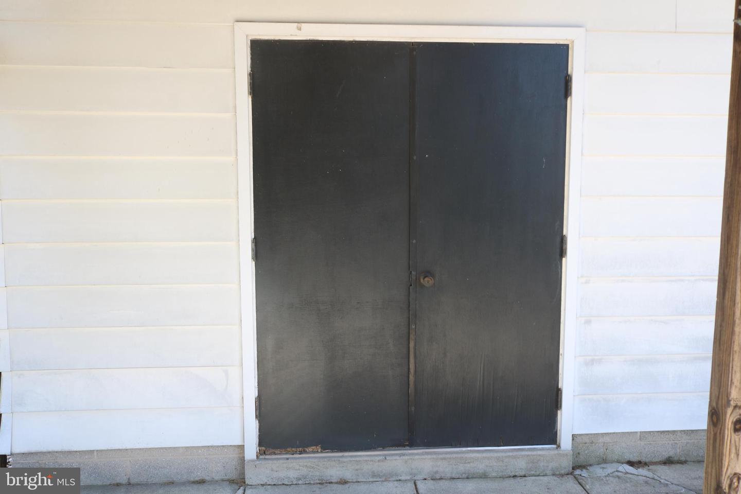 112 Paul St Property Photo 53