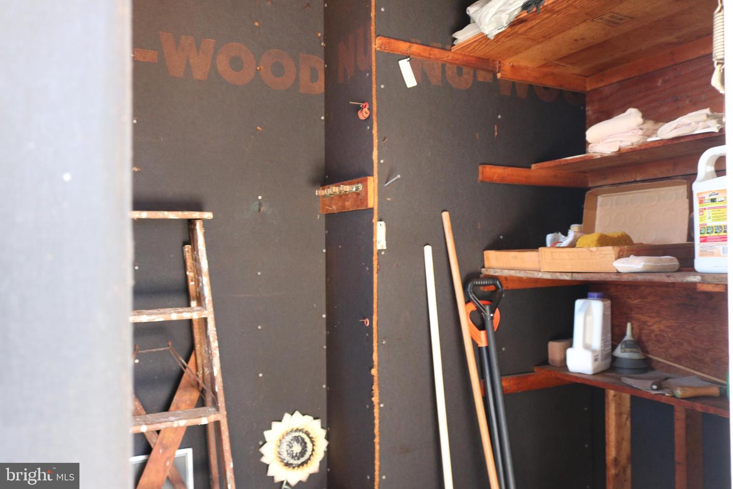 112 Paul St Property Photo 54