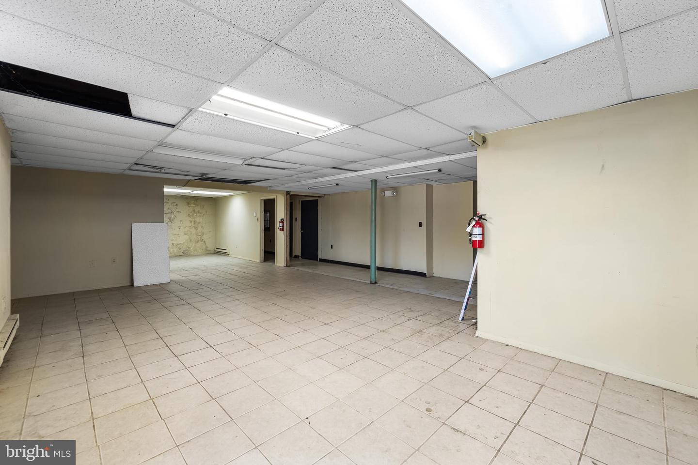 518 S Main St #d Property Photo 5