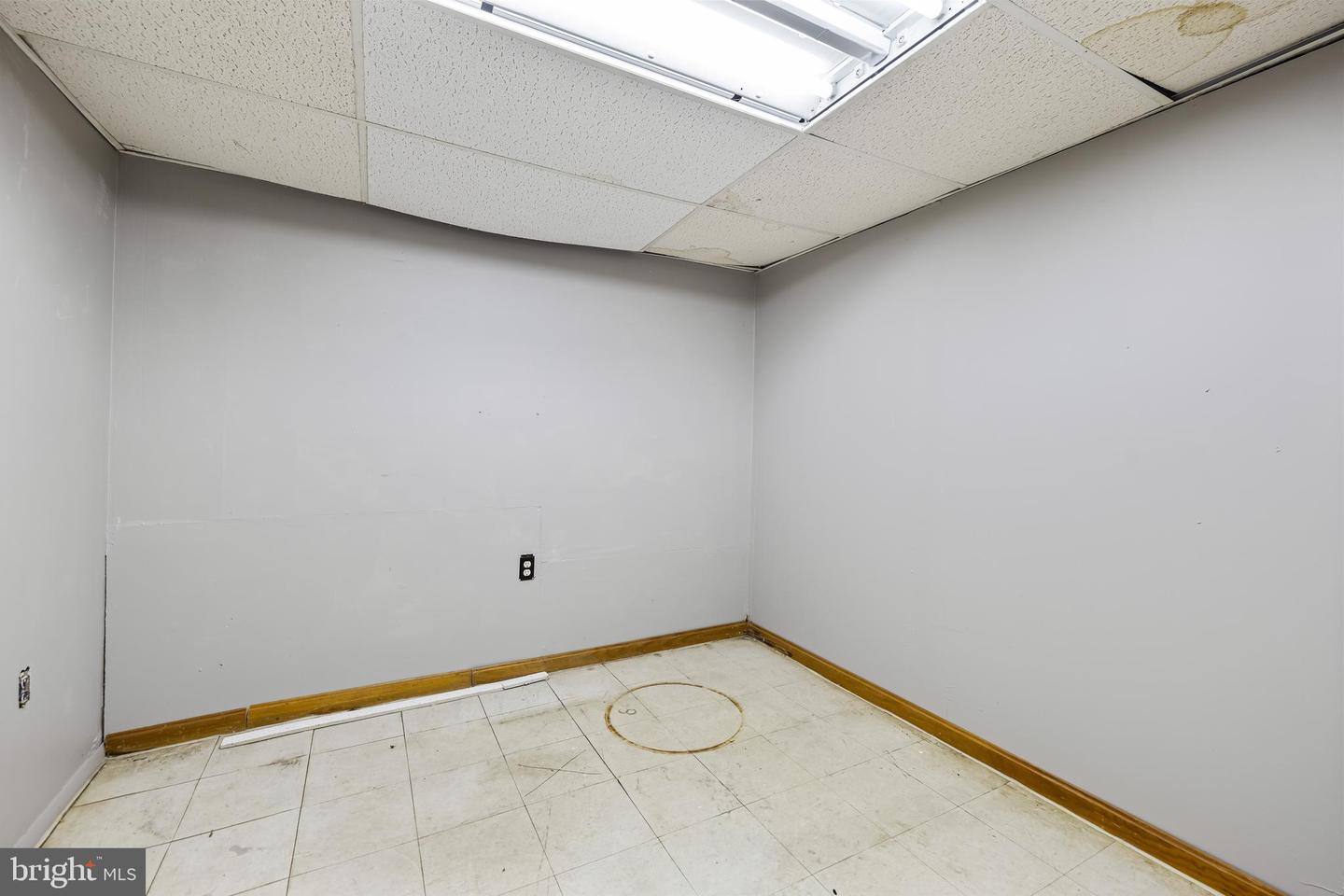 518 S Main St #d Property Photo 16
