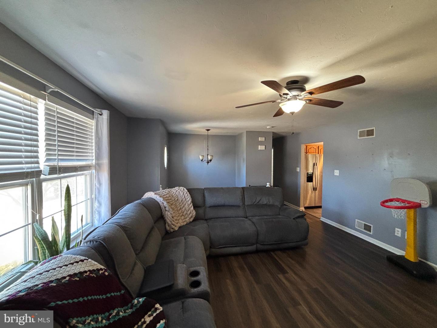 77 Piston Ct Property Photo 6