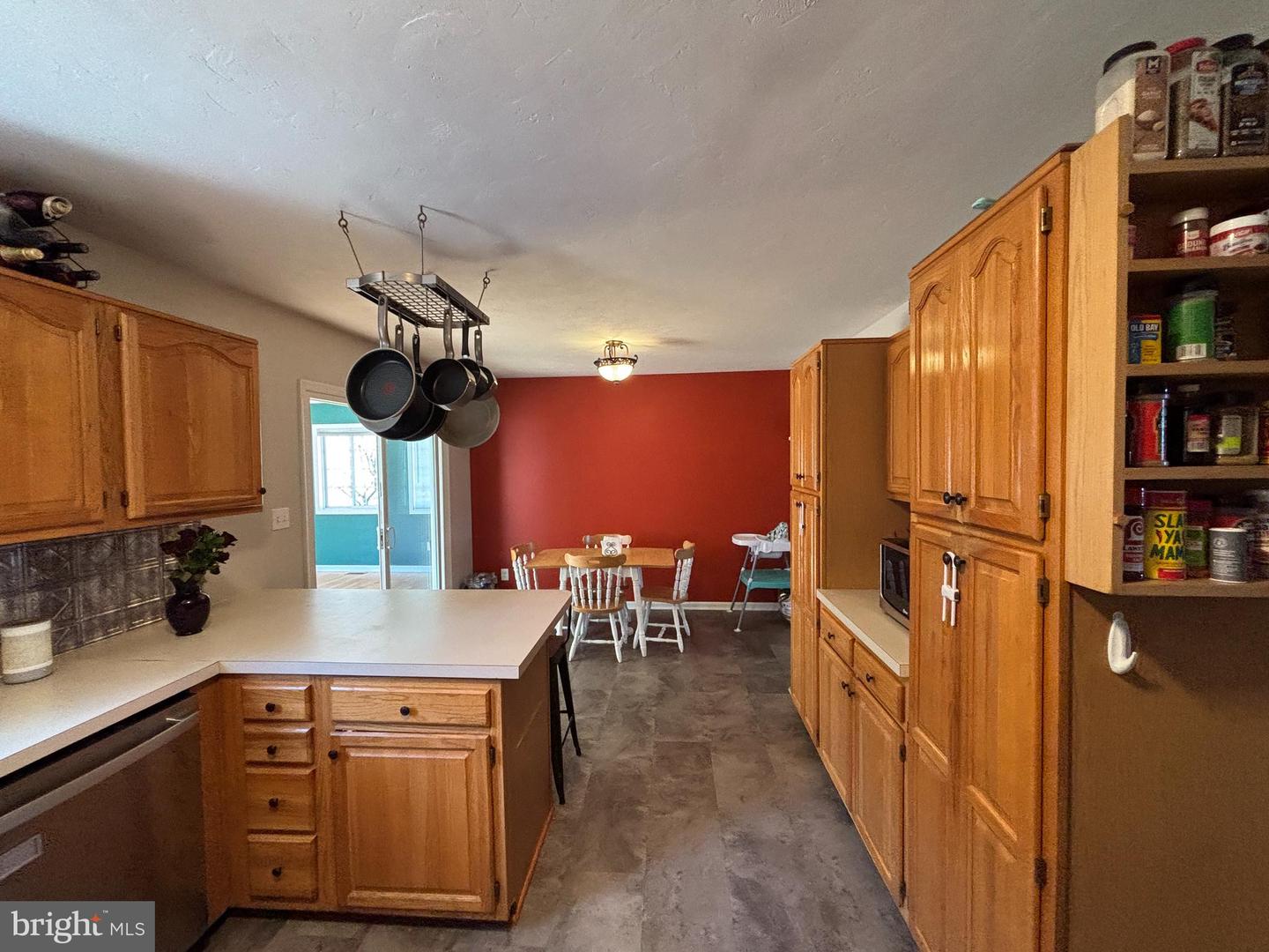 77 Piston Ct Property Photo 14