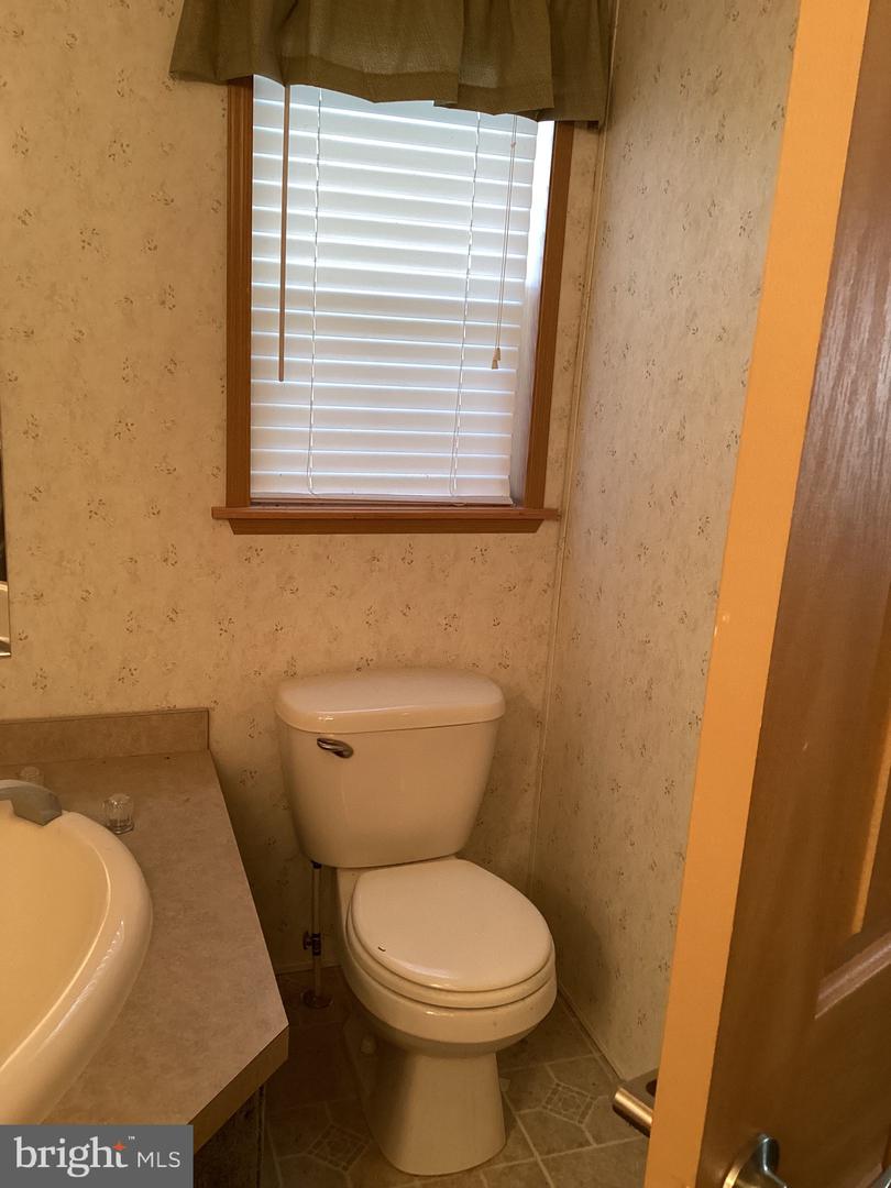 27 E Broadway Property Photo 20