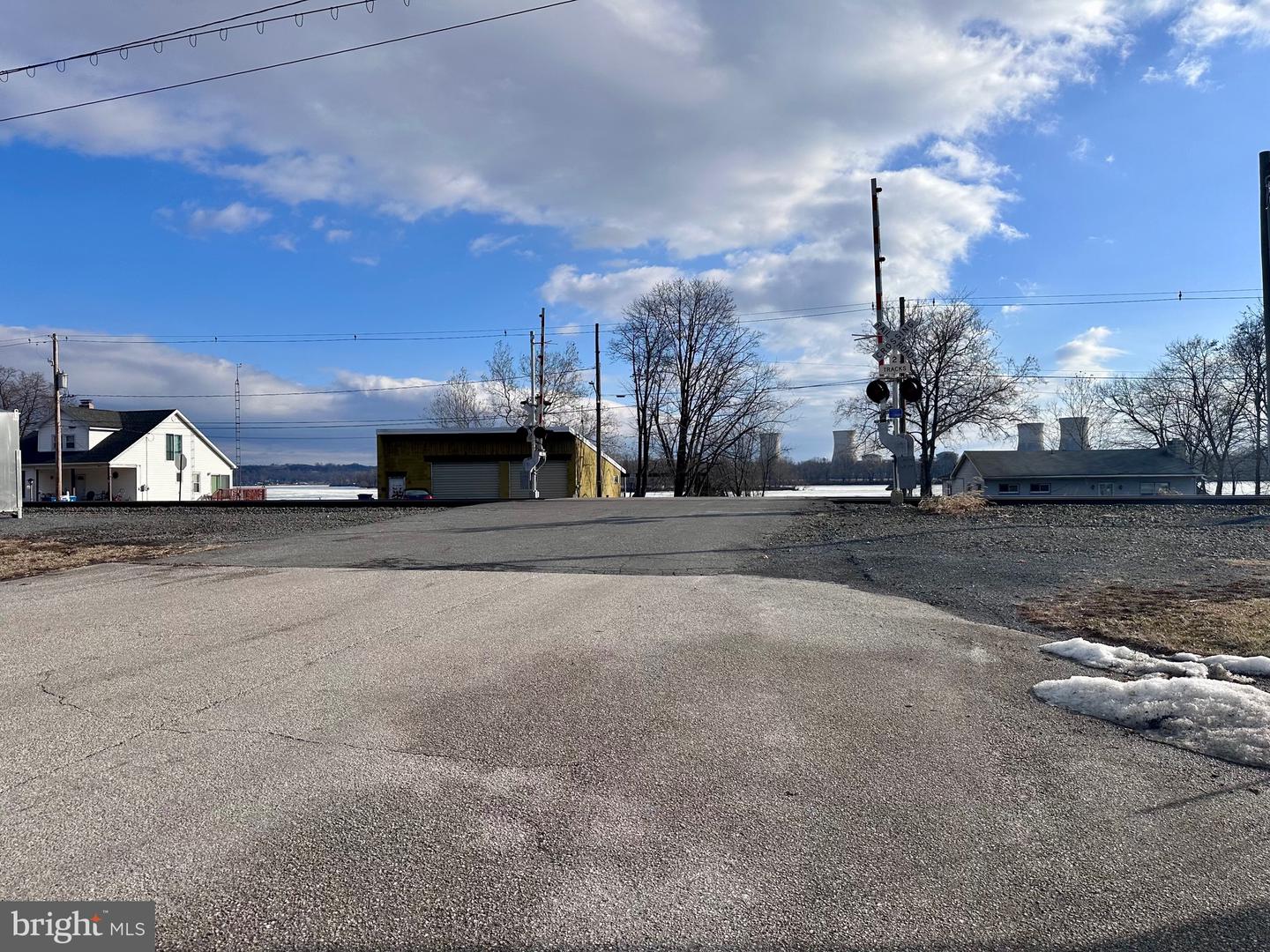 27 E Broadway Property Photo 29