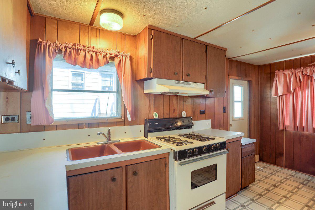 545 S Blacksmith Ave Property Photo 43
