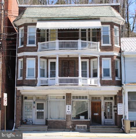 39 Main St #e Property Photo