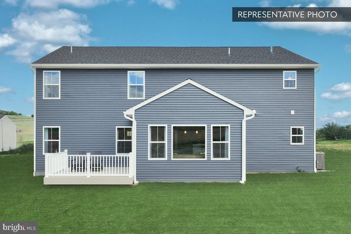 Beacon Pointe Plan At Logan Meadows Property Photo 3