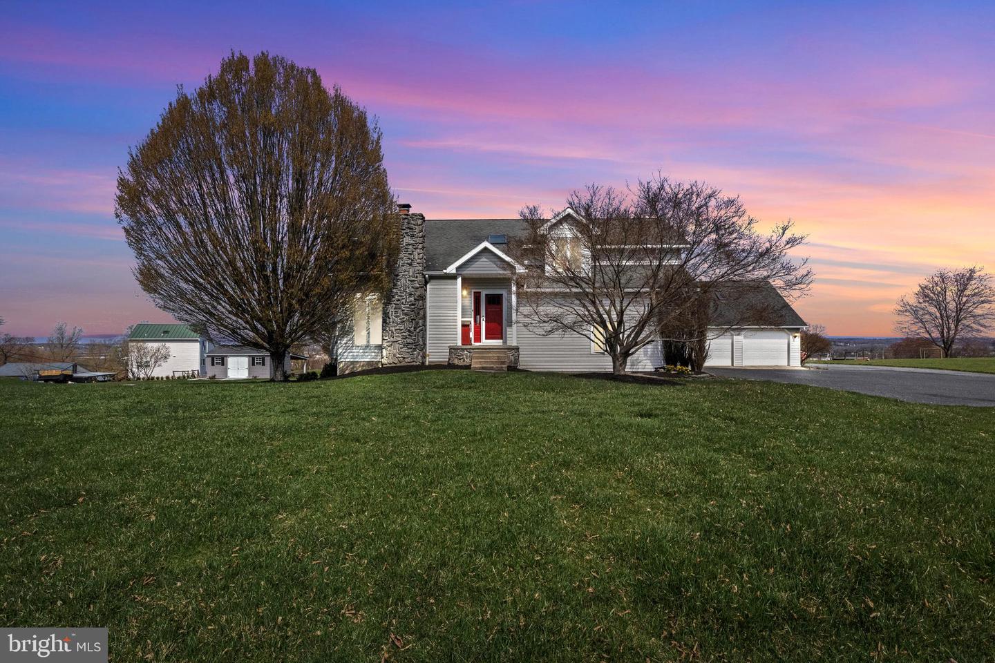 Red Land Real Estate Listings Main Image