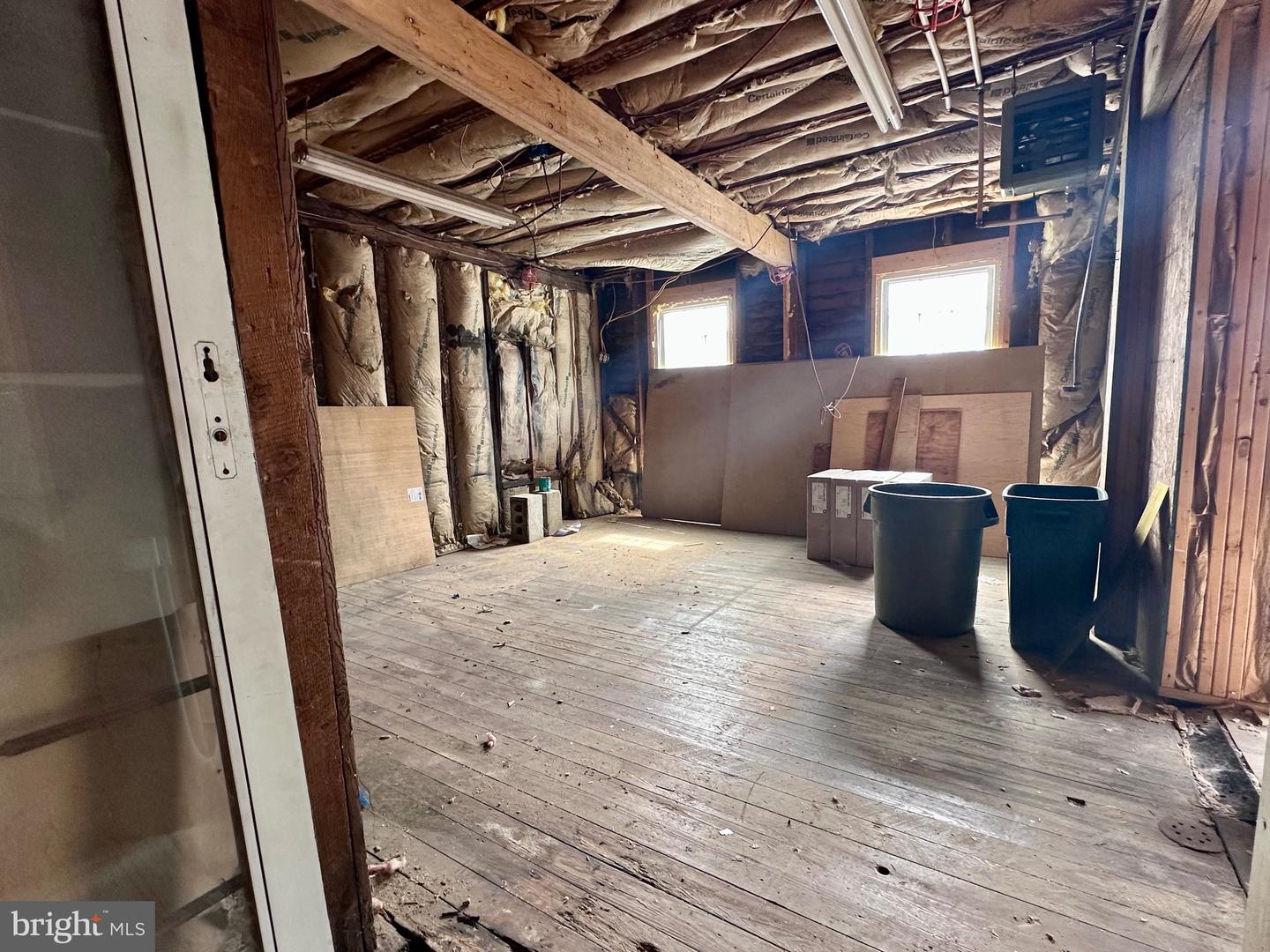 8 W Broadway Property Photo 23